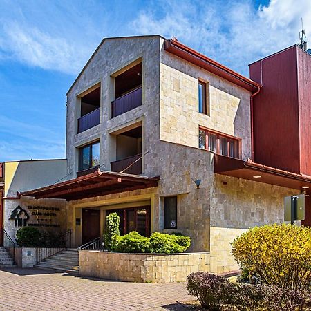 Erdospuszta Club Hotel Fenyves Дебрецен Экстерьер фото